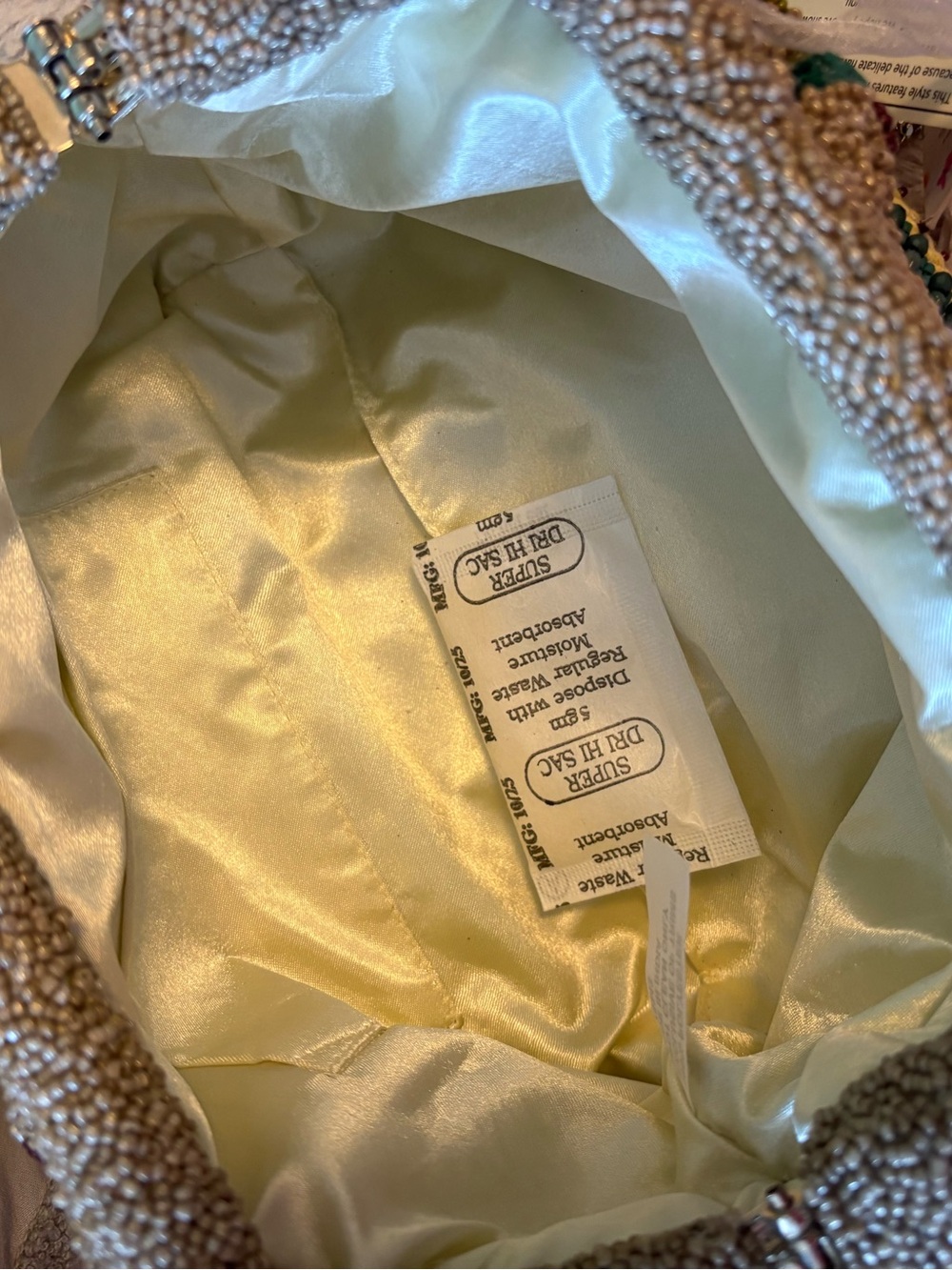 NWT breaded banana bag - Picture 4 of 4